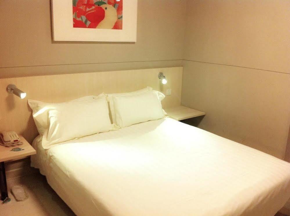 Jinjiang Inn Sanya Jiefang Road מראה חיצוני תמונה