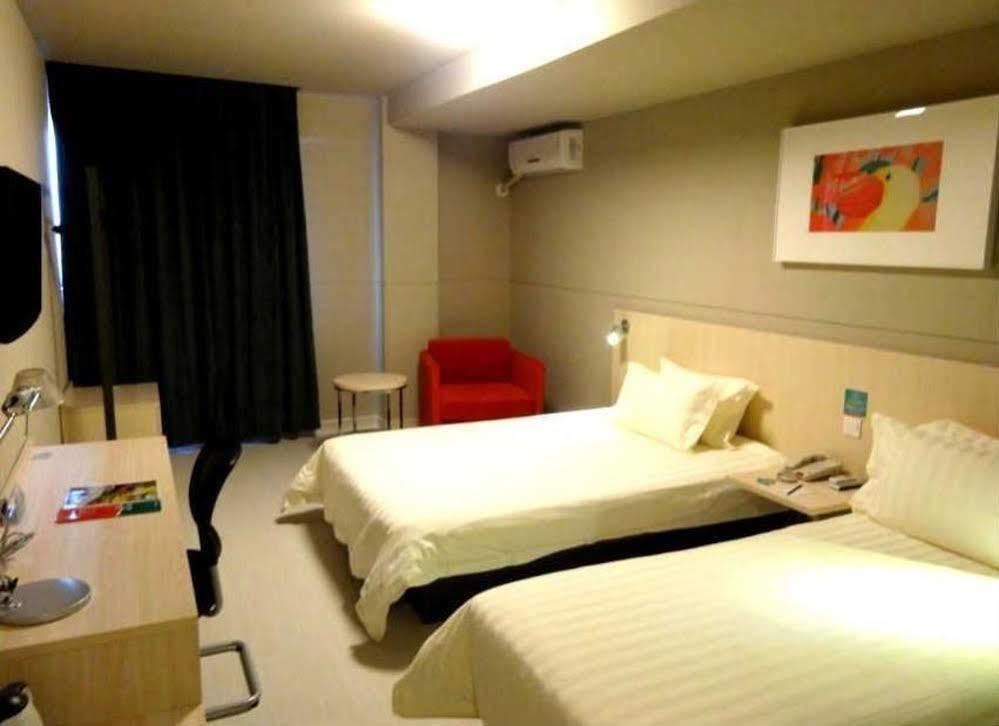 Jinjiang Inn Sanya Jiefang Road מראה חיצוני תמונה