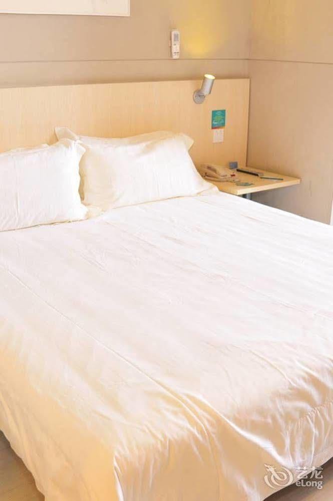 Jinjiang Inn Sanya Jiefang Road מראה חיצוני תמונה